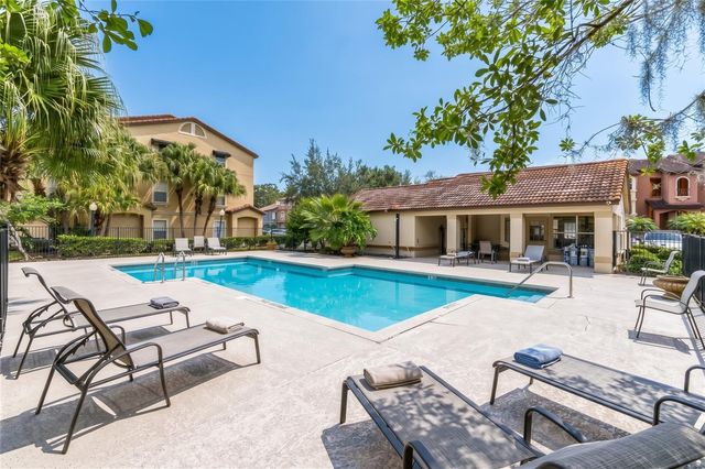 5124 CONROY ROAD 33, Orlando, FL 32811