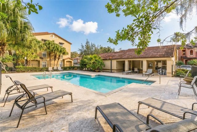 5124 CONROY ROAD 33, Orlando, FL 32811