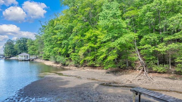 0 Somerset Cove RD, Union Hall, VA 24176
