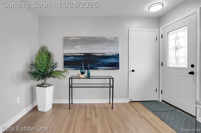 556 Harrison Street, Garden City, MI 48135