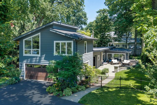 645 Indian Road, Glenview, IL 60025