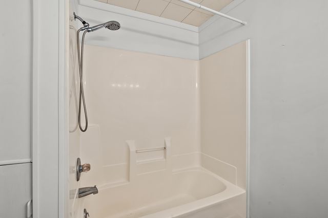 164 Mccollum, Galesburg, MI 49053