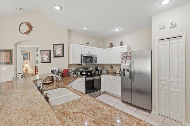 19014 CHEMILLE DRIVE, Lutz, FL 33558