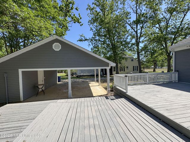 201 Boothe Street, Batesville, MS 38606