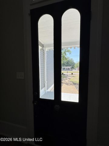 201 Boothe Street, Batesville, MS 38606