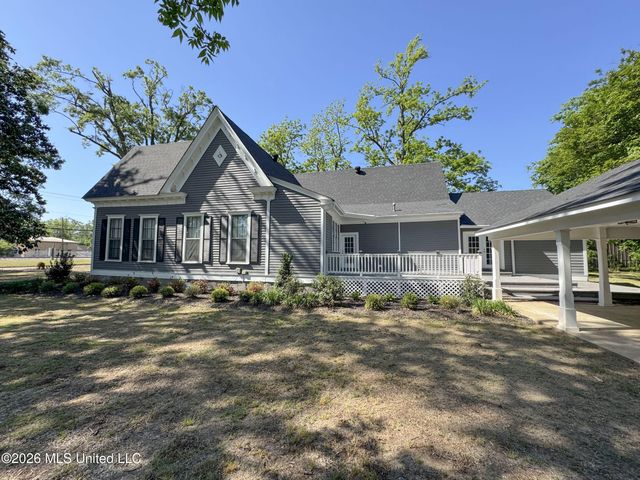 201 Boothe Street, Batesville, MS 38606