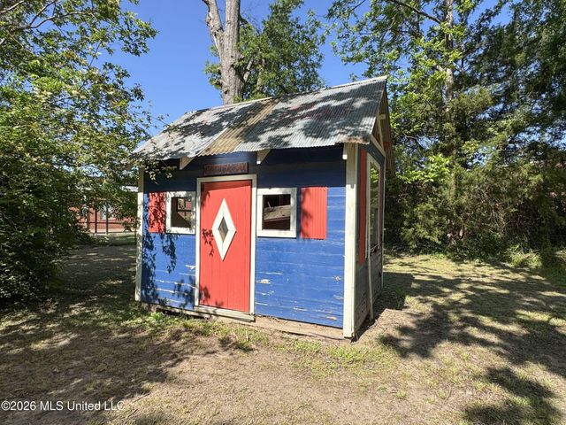 201 Boothe Street, Batesville, MS 38606