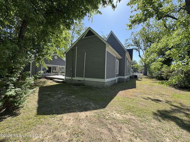201 Boothe Street, Batesville, MS 38606