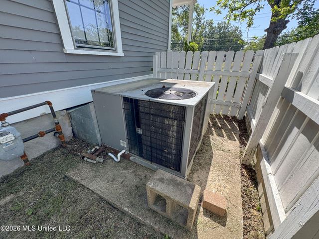 201 Boothe Street, Batesville, MS 38606
