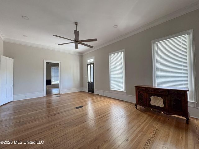 201 Boothe Street, Batesville, MS 38606