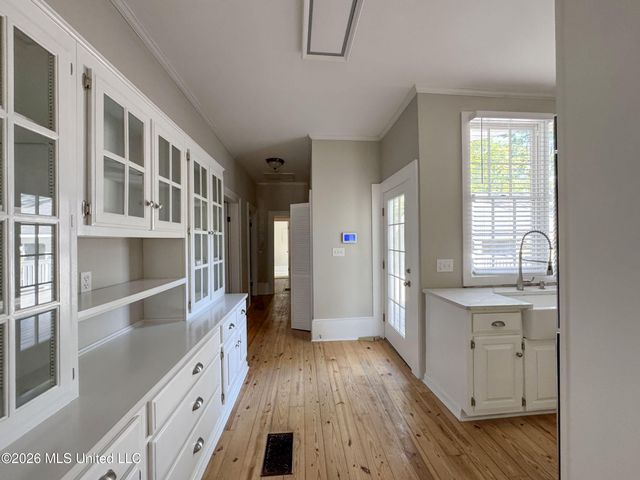201 Boothe Street, Batesville, MS 38606