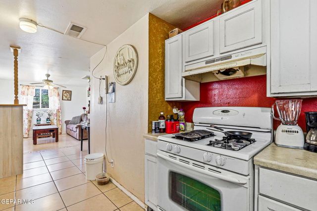 501 S 8th Street, Anthony, TX 79821
