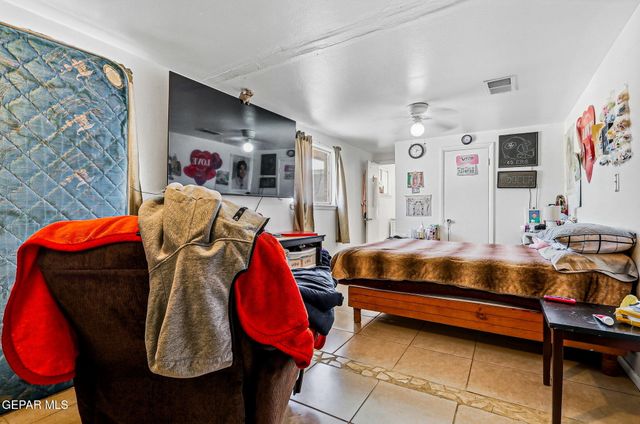 501 S 8th Street, Anthony, TX 79821