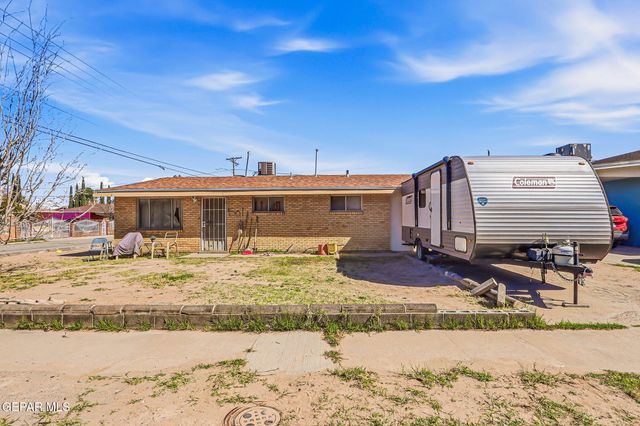 501 S 8th Street, Anthony, TX 79821