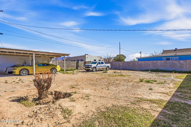 501 S 8th Street, Anthony, TX 79821