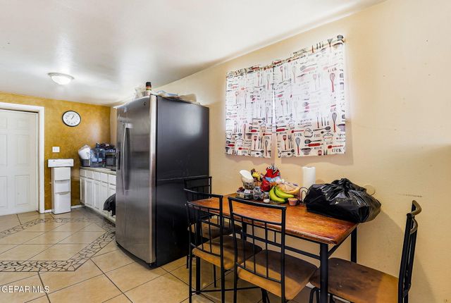 501 S 8th Street, Anthony, TX 79821