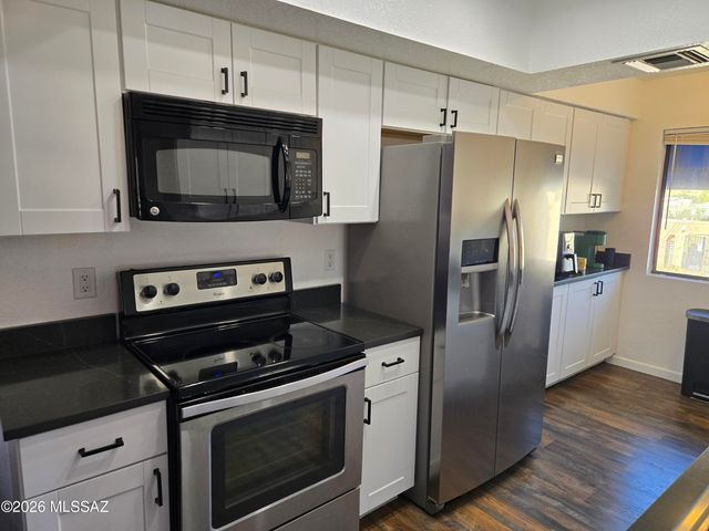 7940 E Colette Cir Unit 122, Tucson, AZ 85710