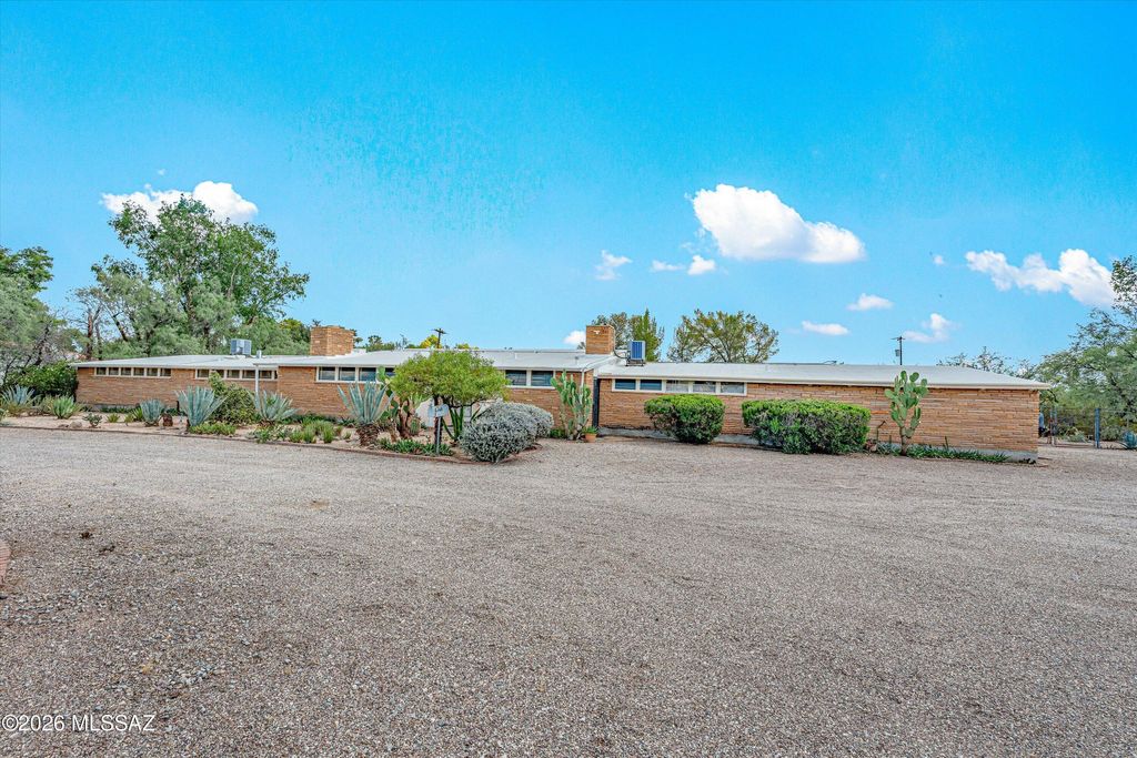 3464 E Vía Guadalupe, Tucson, AZ 85716
