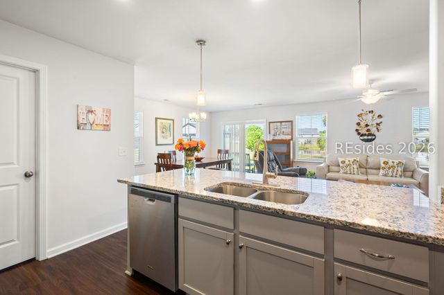 664 Ridgeland Lakes Dr, Ridgeland, SC 29936