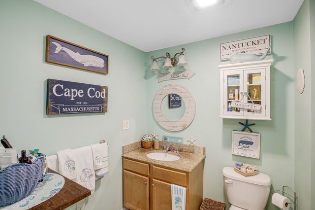 11 Partridge Ln B, Salisbury, MA 01952