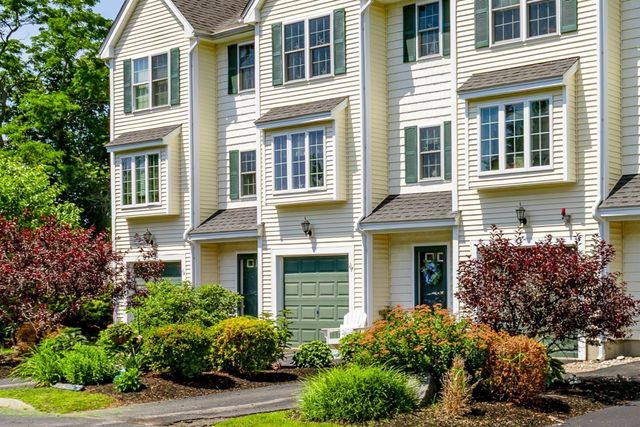 11 Partridge Ln B, Salisbury, MA 01952