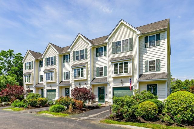 11 Partridge Ln B, Salisbury, MA 01952
