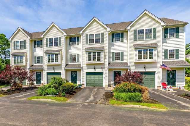 11 Partridge Ln B, Salisbury, MA 01952