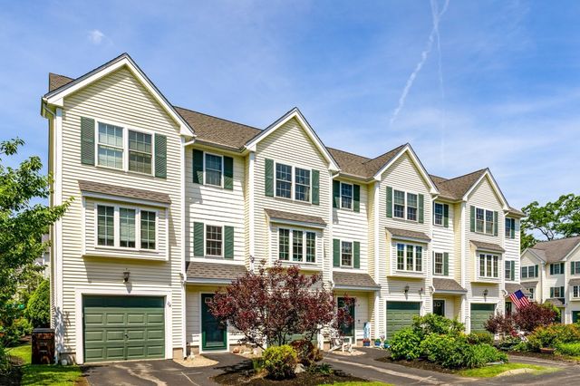 11 Partridge Ln B, Salisbury, MA 01952
