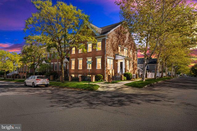 102 BURNET CRES, Robbinsville, NJ 08691