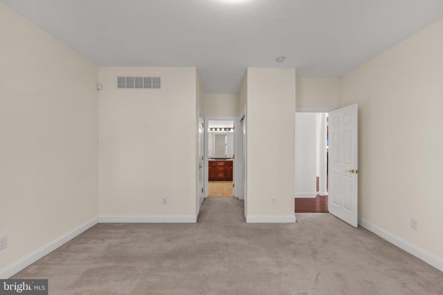 102 BURNET CRES, Robbinsville, NJ 08691