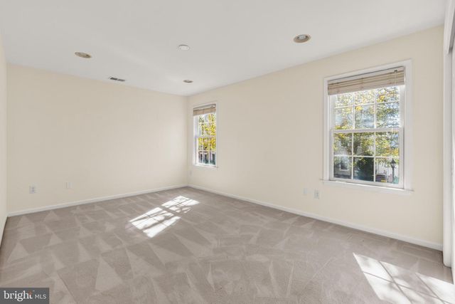 102 BURNET CRES, Robbinsville, NJ 08691