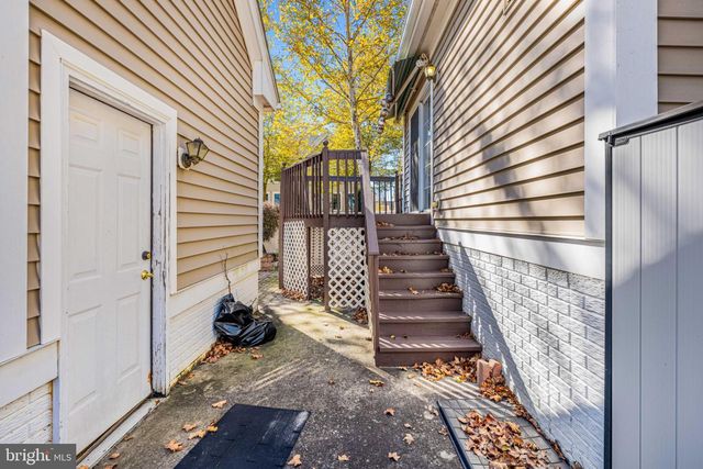 102 BURNET CRES, Robbinsville, NJ 08691