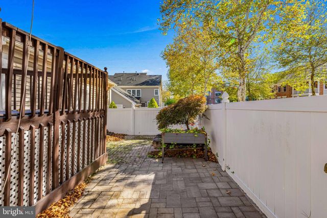 102 BURNET CRES, Robbinsville, NJ 08691