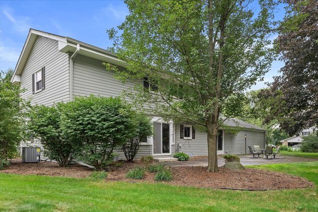 1825 Jean Marie COURT, Brookfield, WI 53005