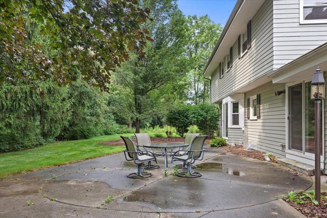 1825 Jean Marie COURT, Brookfield, WI 53005