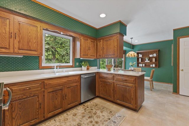 1825 Jean Marie COURT, Brookfield, WI 53005