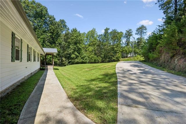 6113 Grant Ford Road, Gainesville, GA 30506