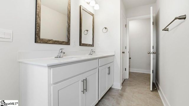 612 Jules Lane, Moore, SC 29369