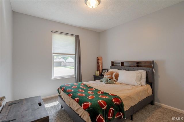 518 Gun Powder Lane, Evansville, IN 47711