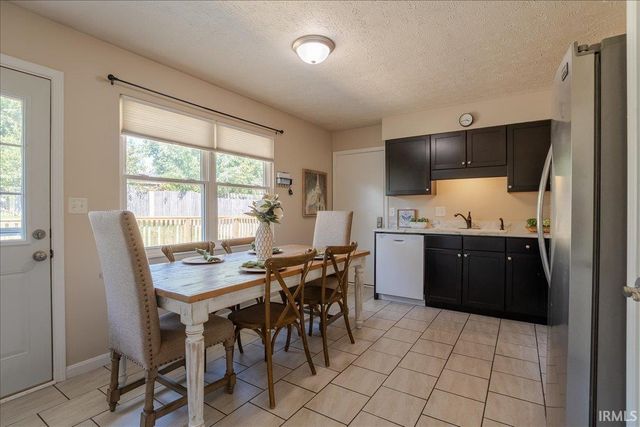 518 Gun Powder Lane, Evansville, IN 47711