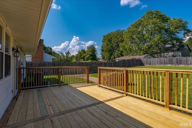 518 Gun Powder Lane, Evansville, IN 47711