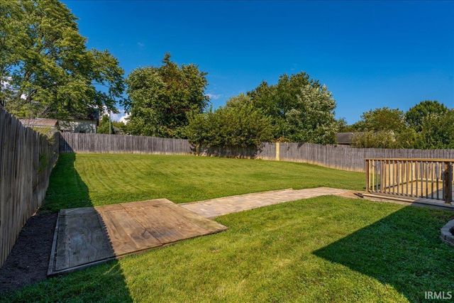518 Gun Powder Lane, Evansville, IN 47711