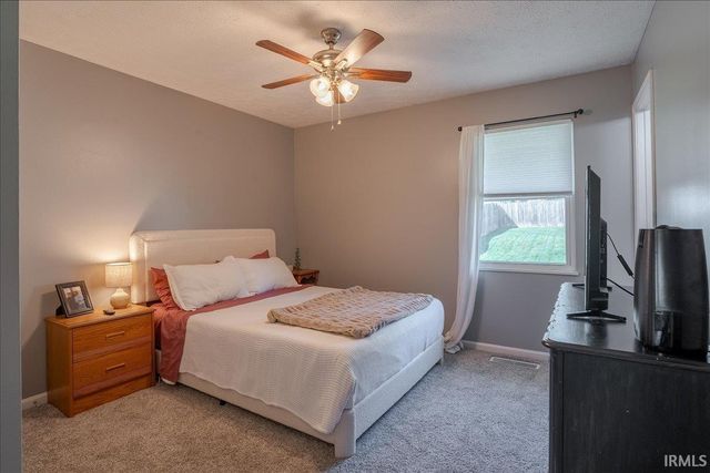 518 Gun Powder Lane, Evansville, IN 47711