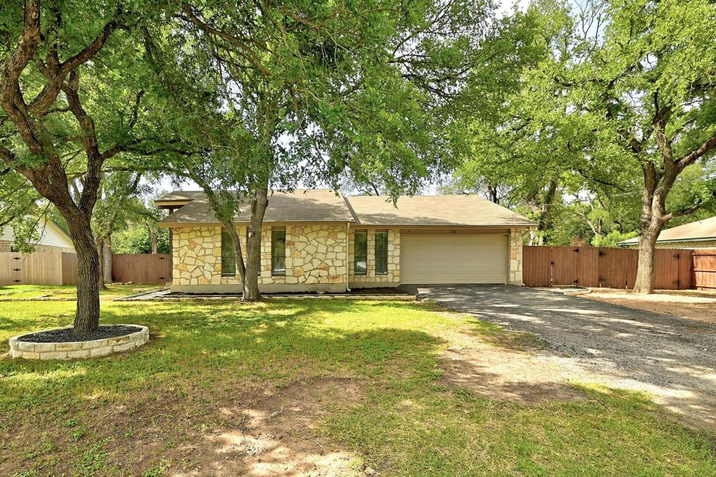 1010 Serenada DR, Georgetown, TX 78628