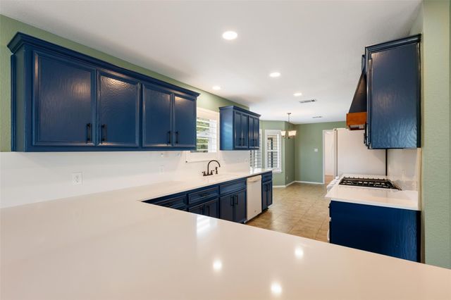 104 Sunset RD, Georgetown, TX 78633