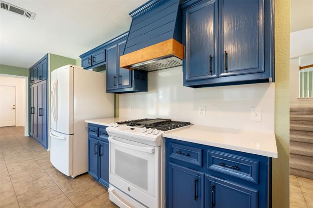 104 Sunset RD, Georgetown, TX 78633