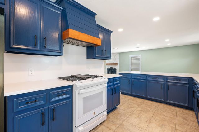 104 Sunset RD, Georgetown, TX 78633