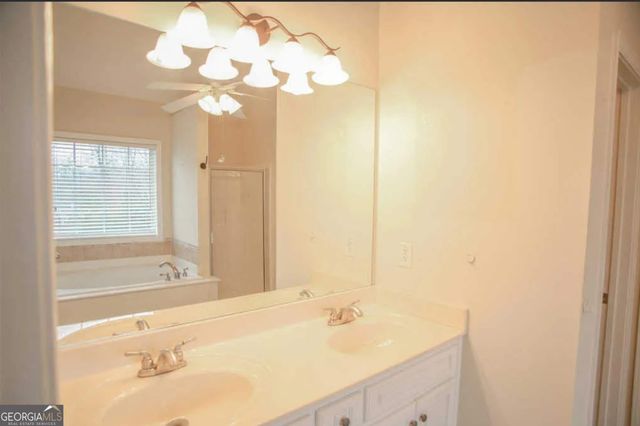 993 Mason Lee Avenue, Loganville, GA 30052