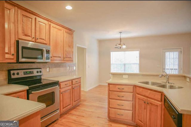993 Mason Lee Avenue, Loganville, GA 30052