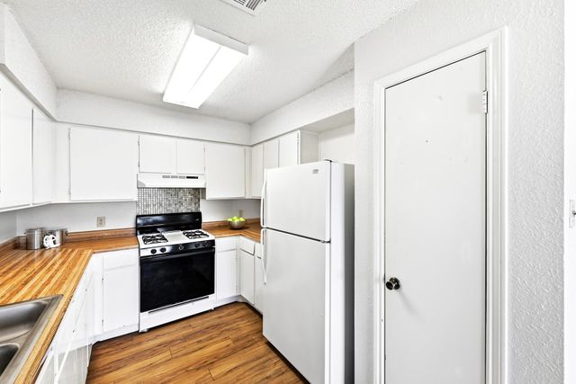5901 Kevin Kelly PL, Austin, TX 78727